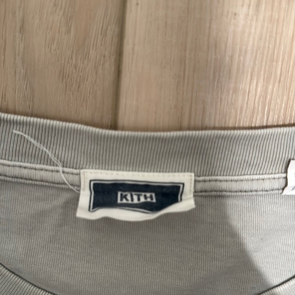 KITH Men's Grey T-Shirt - Picture 2 of 5